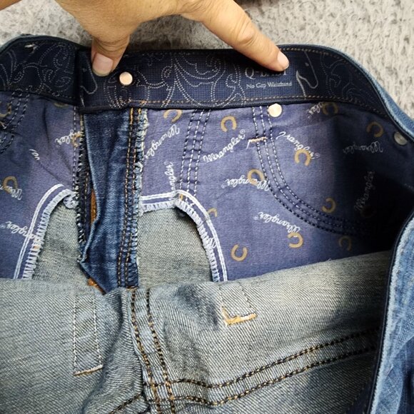 Wrangler Jeans Womens 9 Tall Dark Wash Stretch Mid Rise Bootcut *Read* - Picture 12 of 14